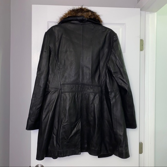 WINLIT LEATHER COAT - Picture 2 of 5